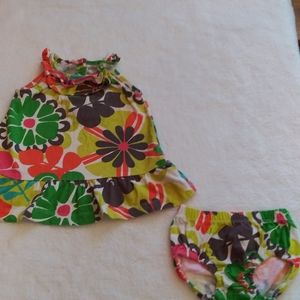 4 for 20 sale!🌹 two piece Carter's outfit